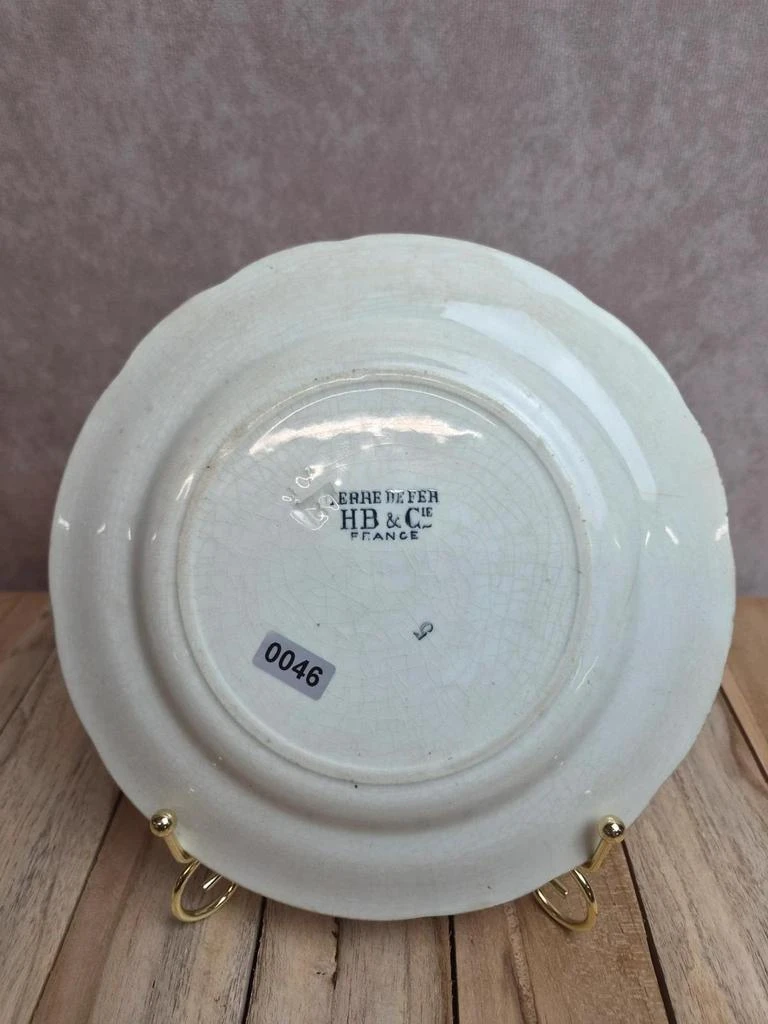 Plato parlante antiguo de terra de fer Hb & Cie – Caballeros n°7 – policromado – photo 6